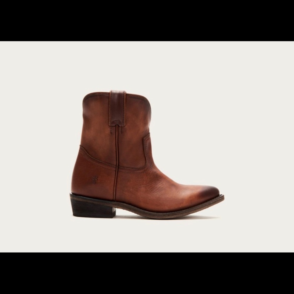 Frye Shortie Bootie in Cognac
